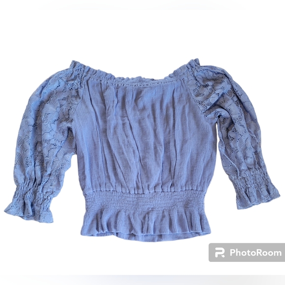 🌺3 for $10 She + Sky Lace Sleeve Off the Shoulder Blouse - Picture 2 of 9